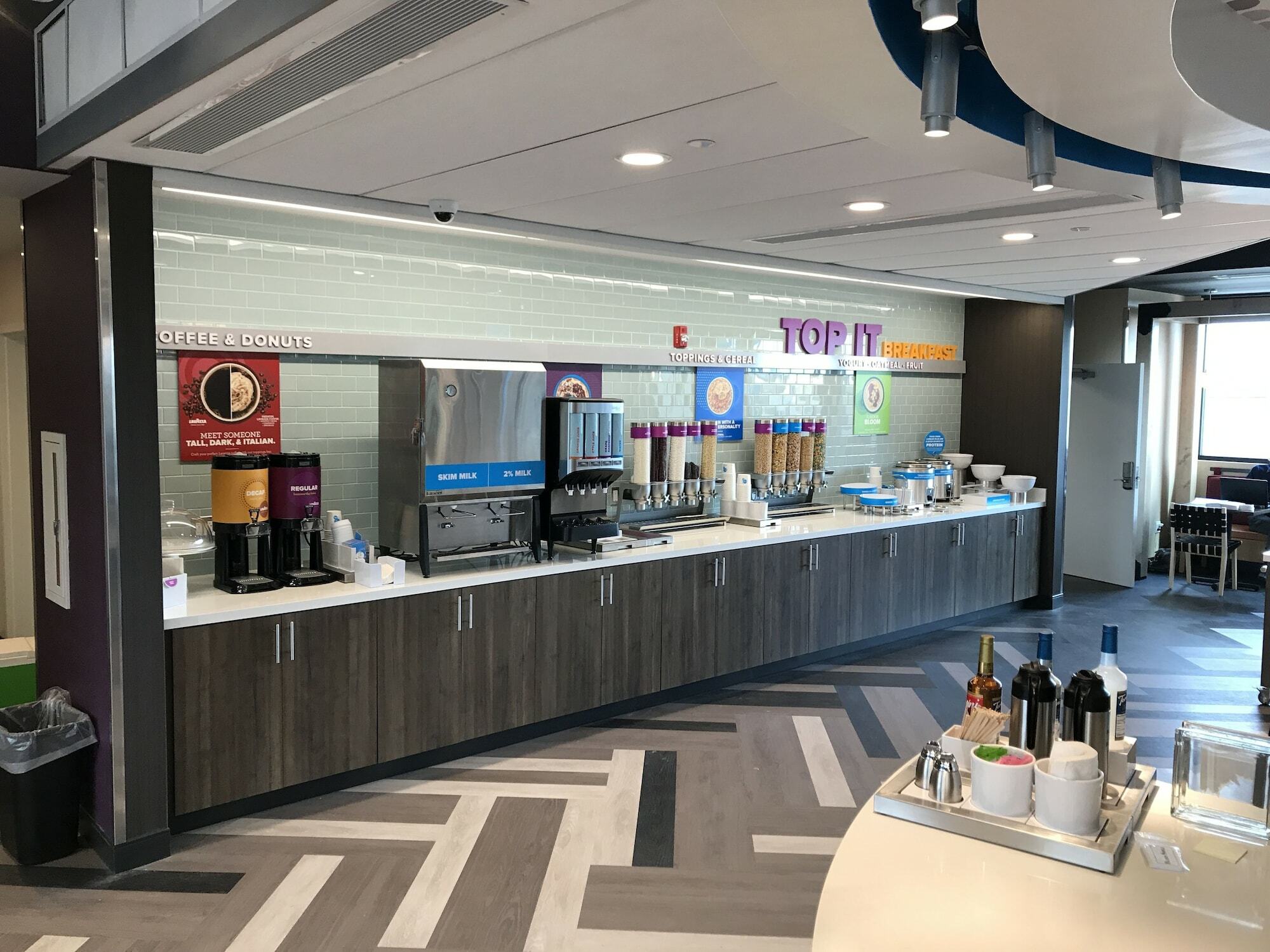 Tru By Hilton Cedar Rapids Westdale Exterior foto
